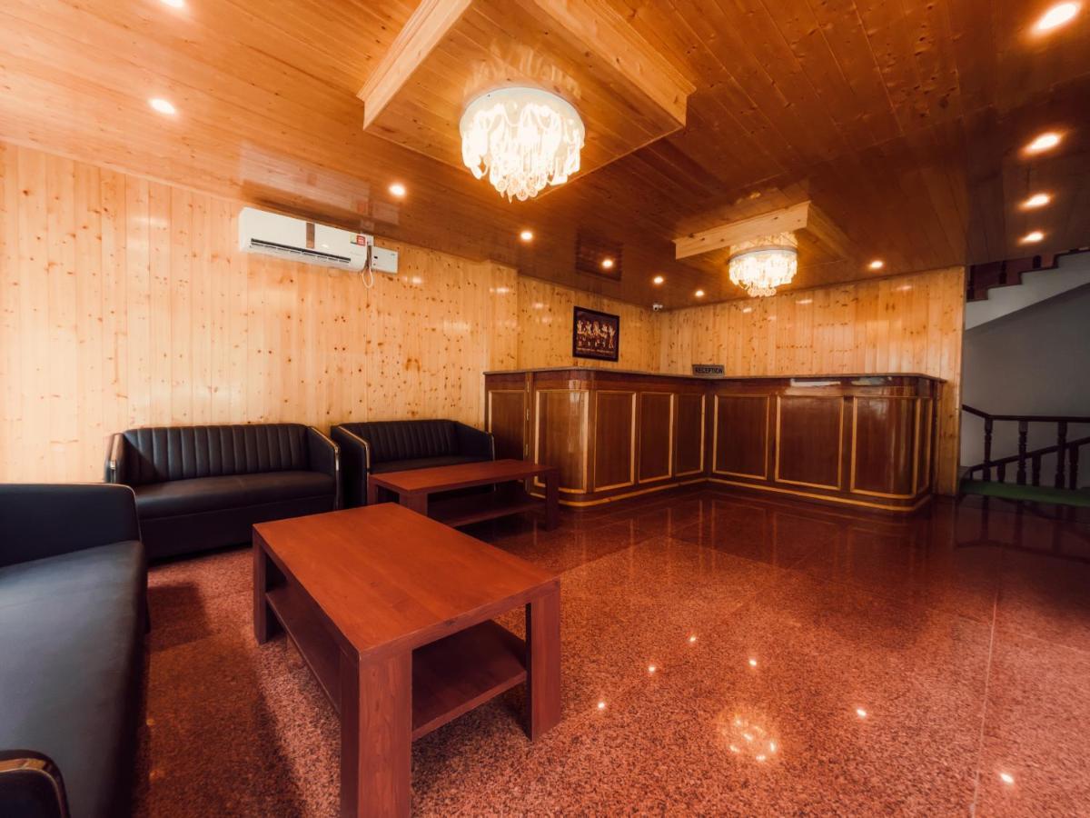 Hotel New Vistas Manāli Dış mekan fotoğraf