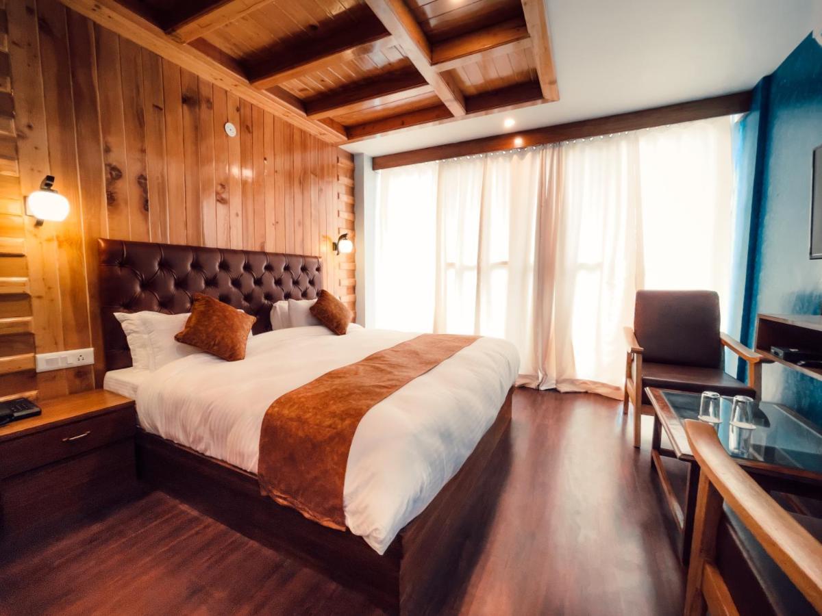 Hotel New Vistas Manāli Dış mekan fotoğraf