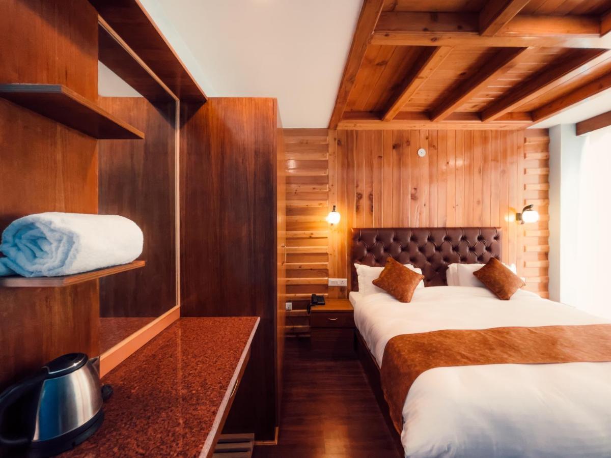 Hotel New Vistas Manāli Dış mekan fotoğraf