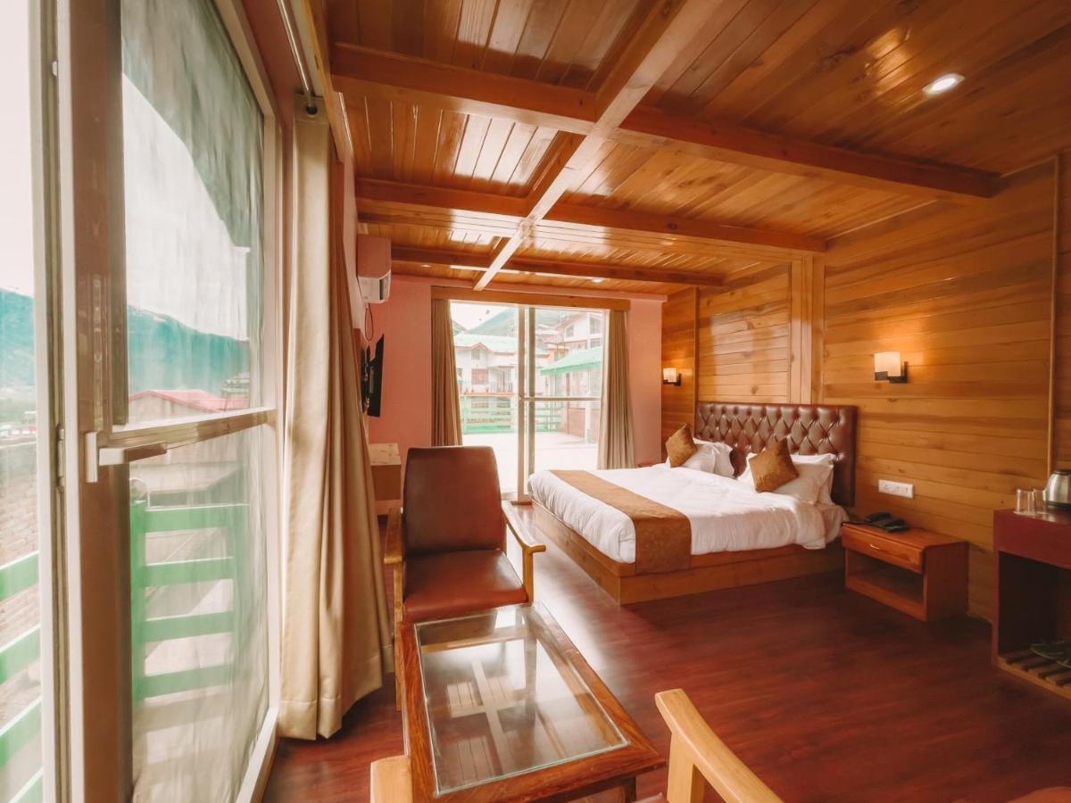 Hotel New Vistas Manāli Dış mekan fotoğraf