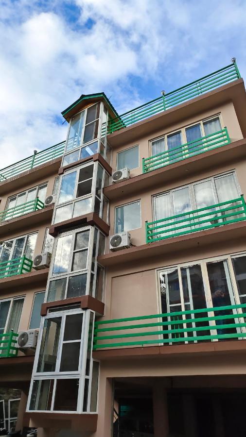 Hotel New Vistas Manāli Dış mekan fotoğraf